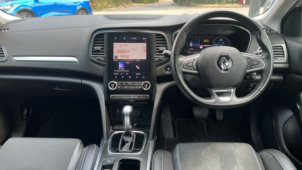 Renault Megane E-Tech 1.6 E-tech 9.8Kwh Iconic Sport Tourer P White #7