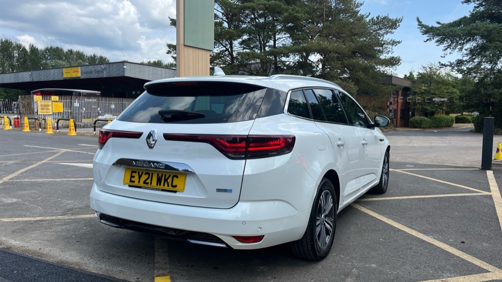 Renault Megane E-Tech 1.6 E-tech 9.8Kwh Iconic Sport Tourer P White #11