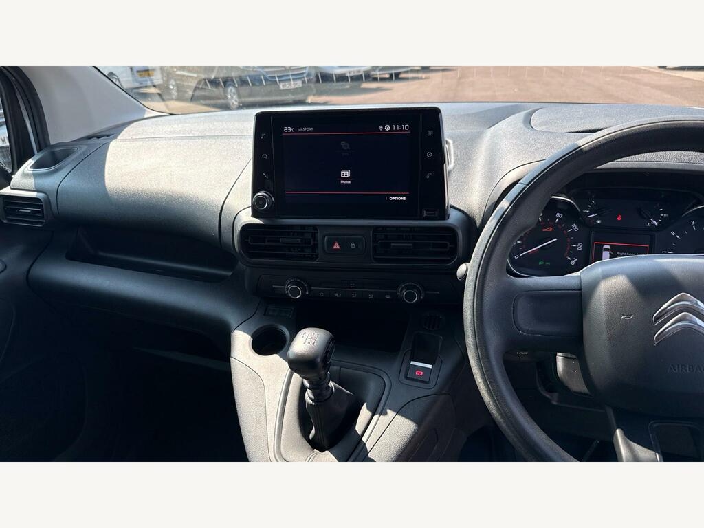 Citroen Berlingo Driver Edition White #26