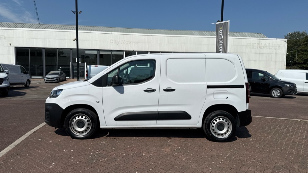 Citroen Berlingo Driver Edition White #17