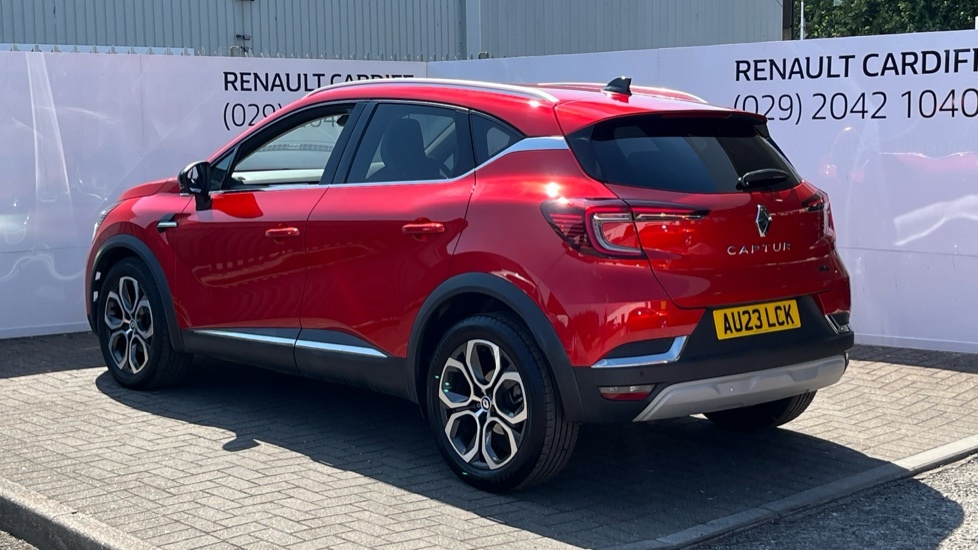 Renault Captur Captur 1.6 E-tech Full Hybrid 145 Techno Red #3
