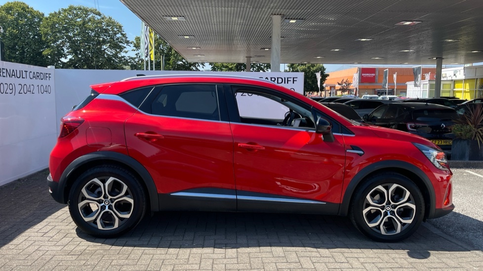 Renault Captur Captur 1.6 E-tech Full Hybrid 145 Techno Red #2