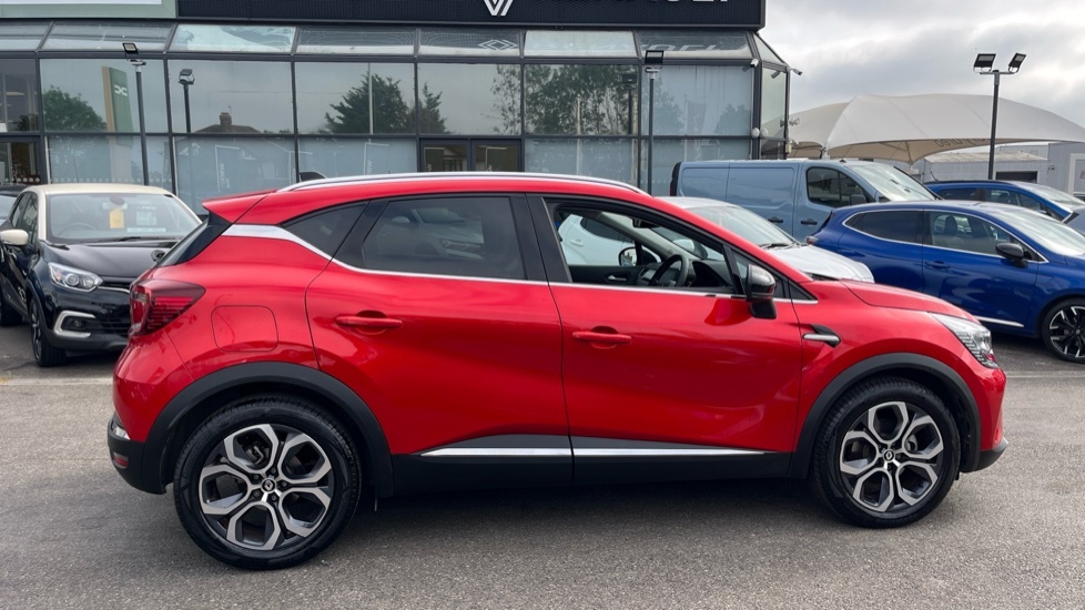 Renault Captur Captur 1.6 E-tech Full Hybrid 145 Techno FH23NPO Red #2