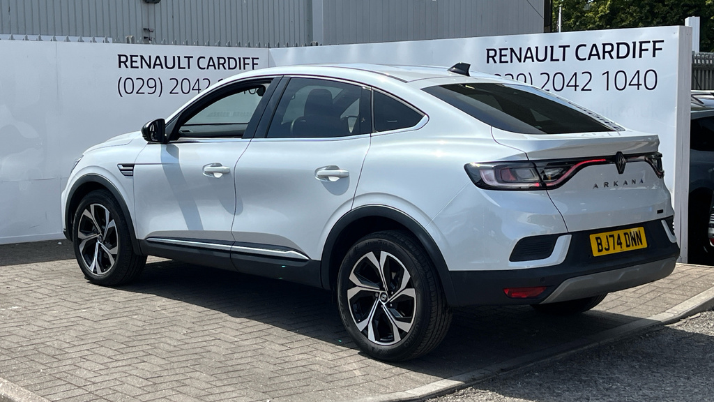 Renault Arkana Renault Arkana 1.6 E-tech Fhev 145 Techno White #3