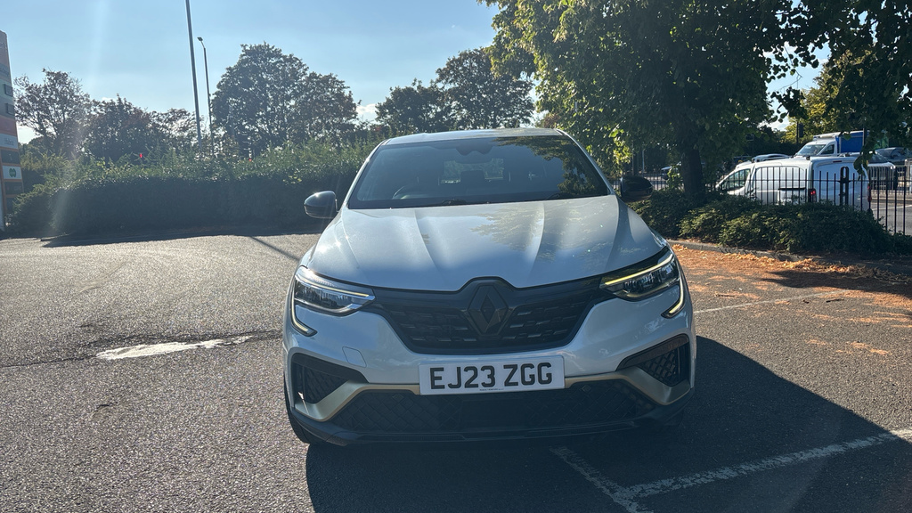 Renault Arkana Arkana 1.6 E-tech Full Hybrid 145 Engineered A White #4