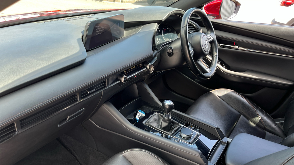 Mazda 3 Mazda 3 2.0 E-skyactiv G Mhev Gt Sport Red #6