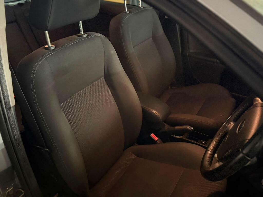 Ford Mondeo 2.0 LX Silver #5