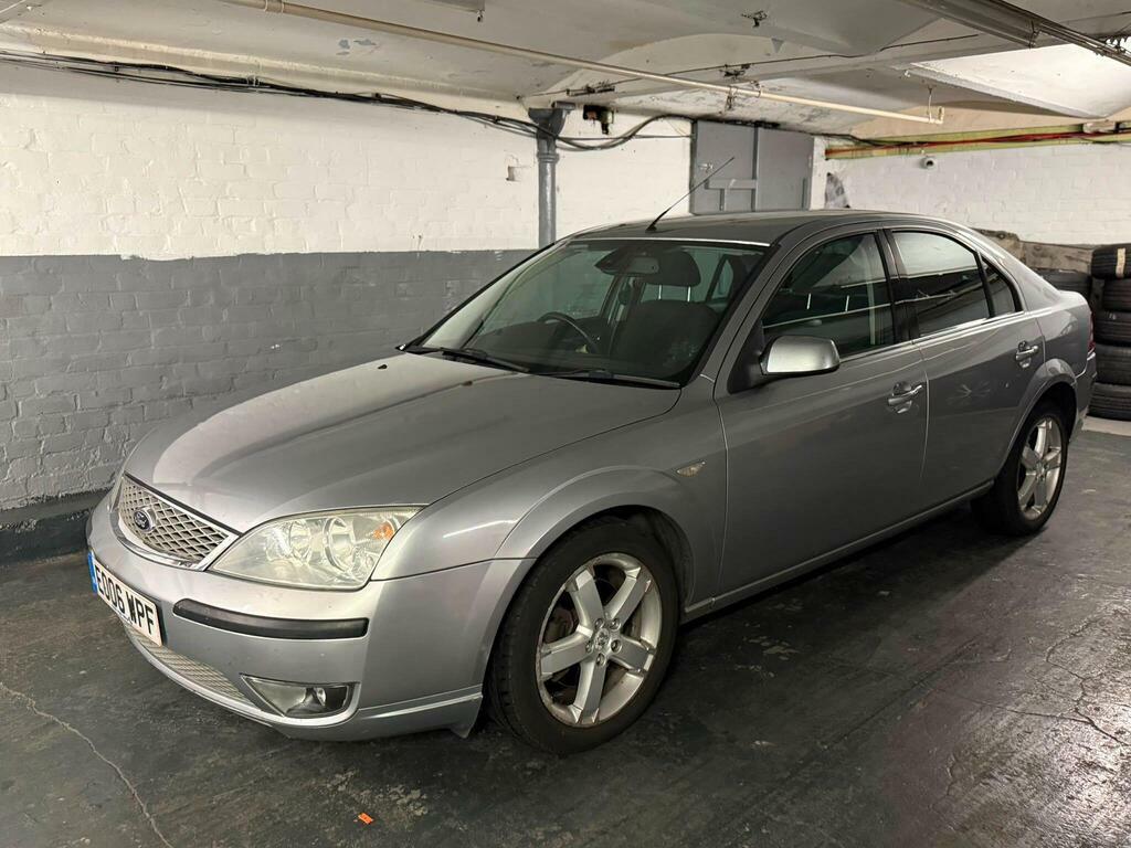 Ford Mondeo 2.0 LX Silver #2