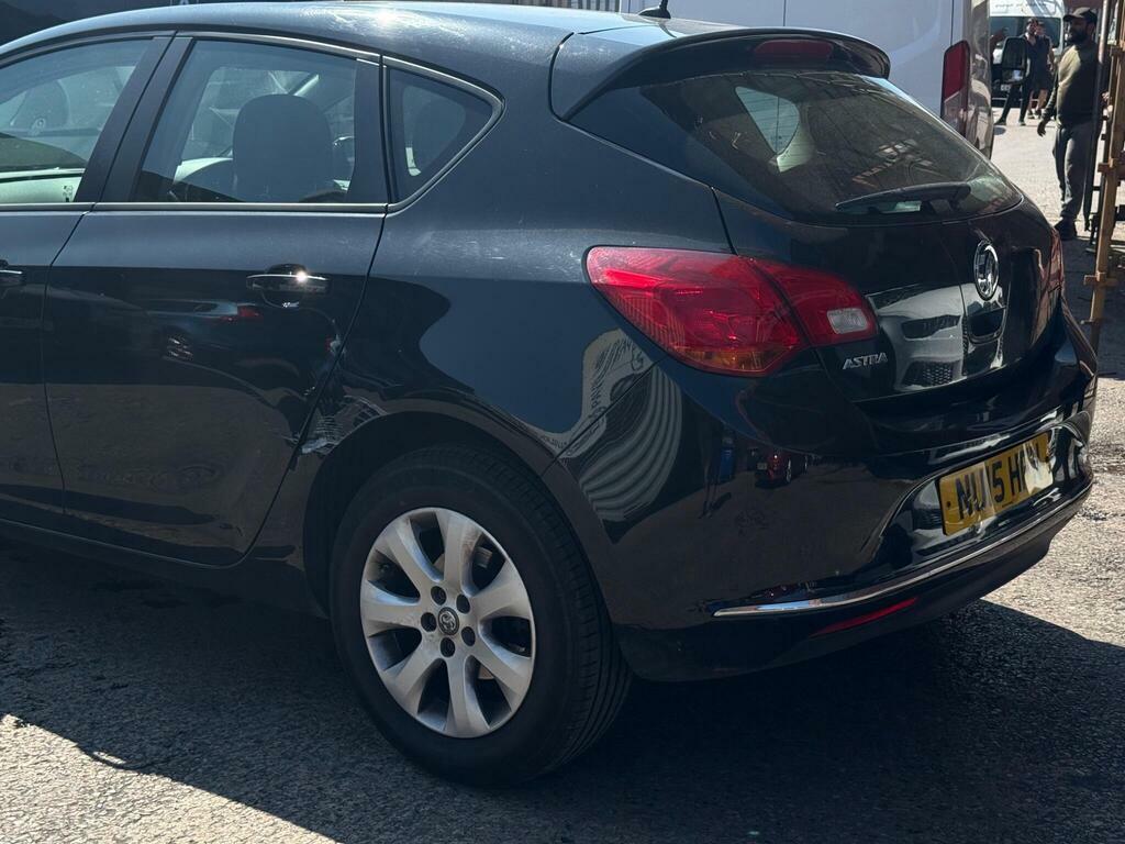 Vauxhall Astra 1.4I Design Euro 6 NU15HFN Black #4