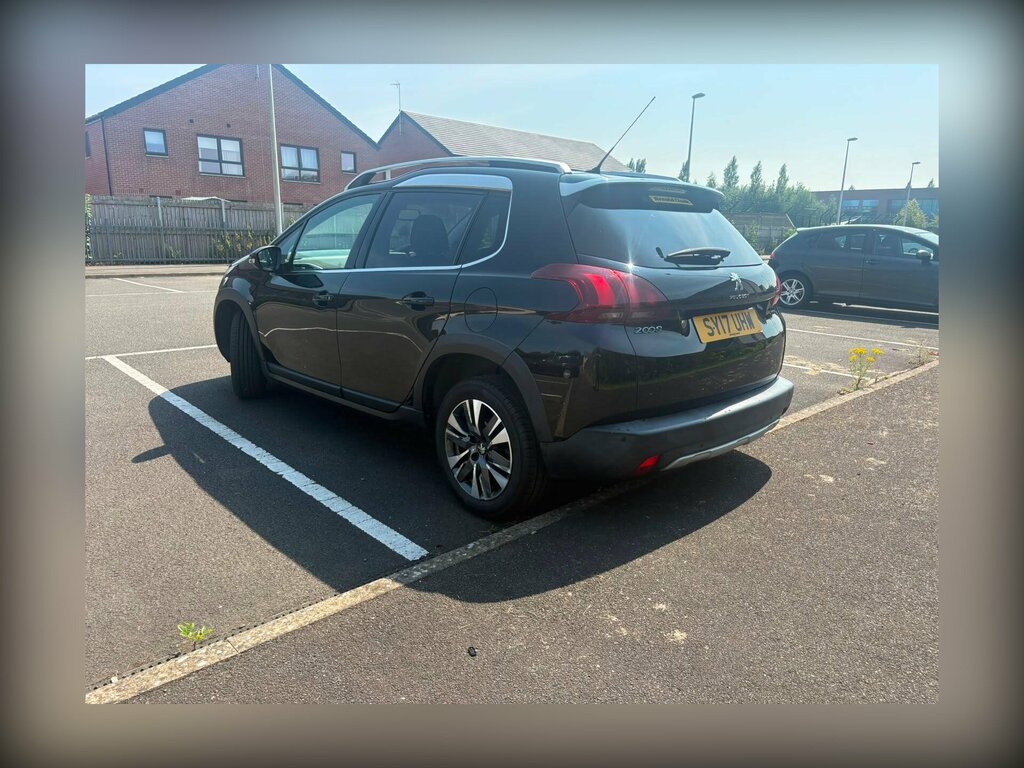 Peugeot 2008 1.6 Bluehdi Allure Euro 6 Ss Black #2