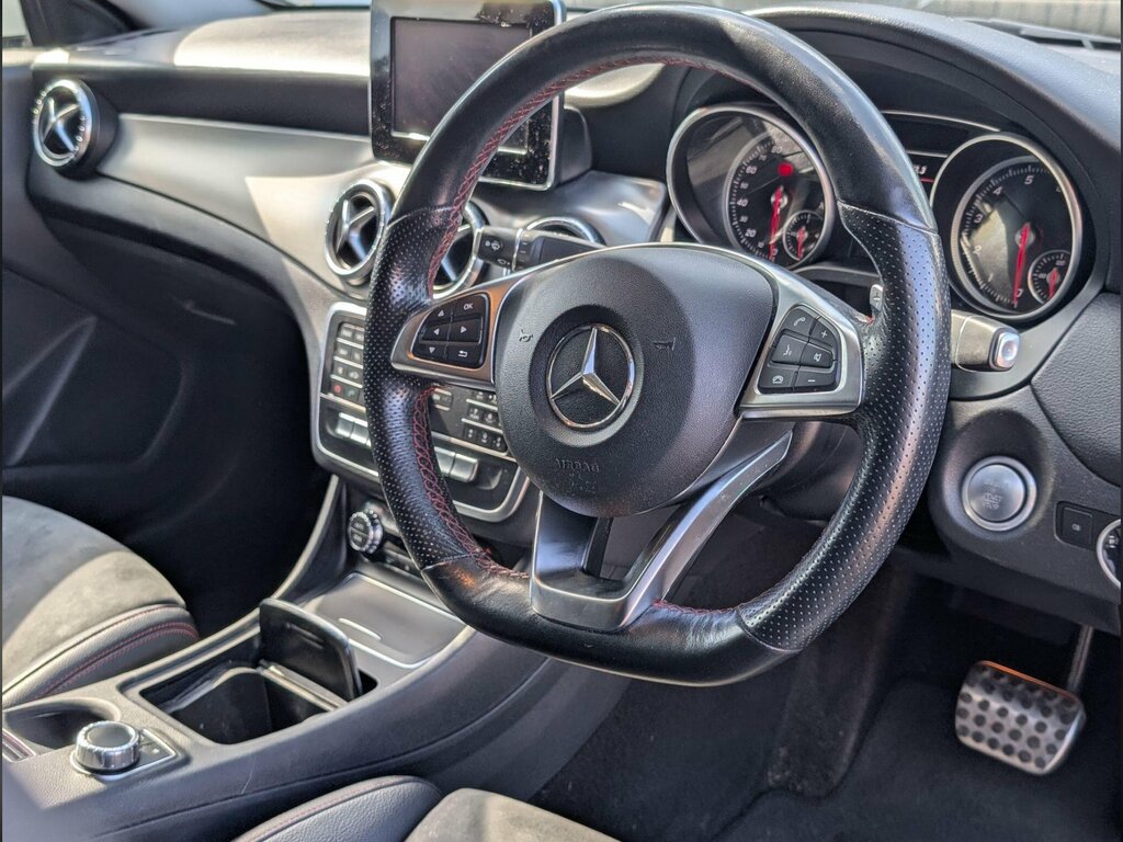 Mercedes-Benz CLA Class 1.6 Cla180 Amg Line Edition Coupe 7G-dct Euro 6 S White #3