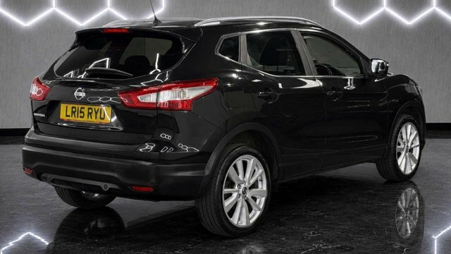 Nissan Qashqai 2015 1.2 Dig-t Tekna Suv 2Wd Eur Black #4