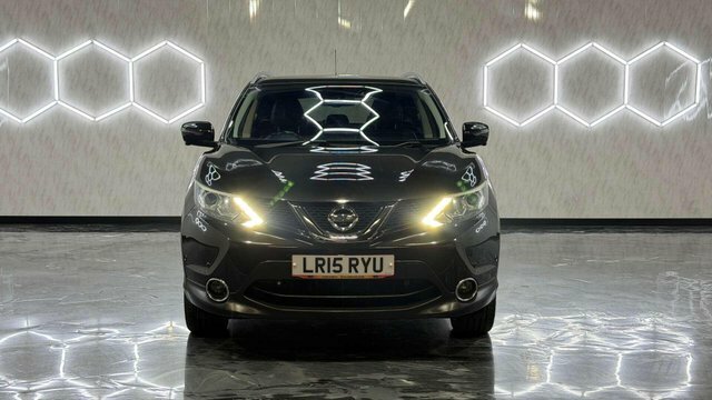 Nissan Qashqai 2015 1.2 Dig-t Tekna Suv 2Wd Eur Black #2