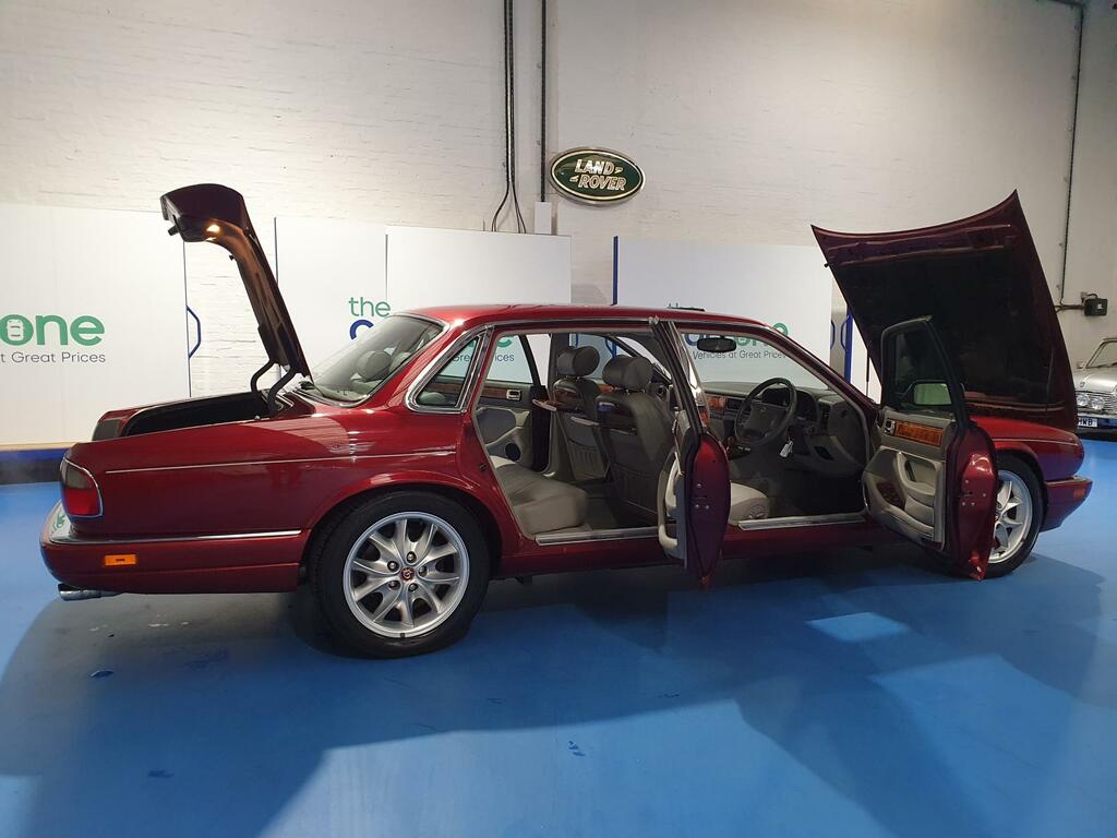 Daimler XJ Series Saloon  #4