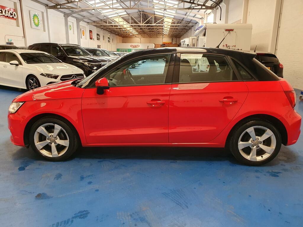 Audi A1 Hatchback HY18KXE #6