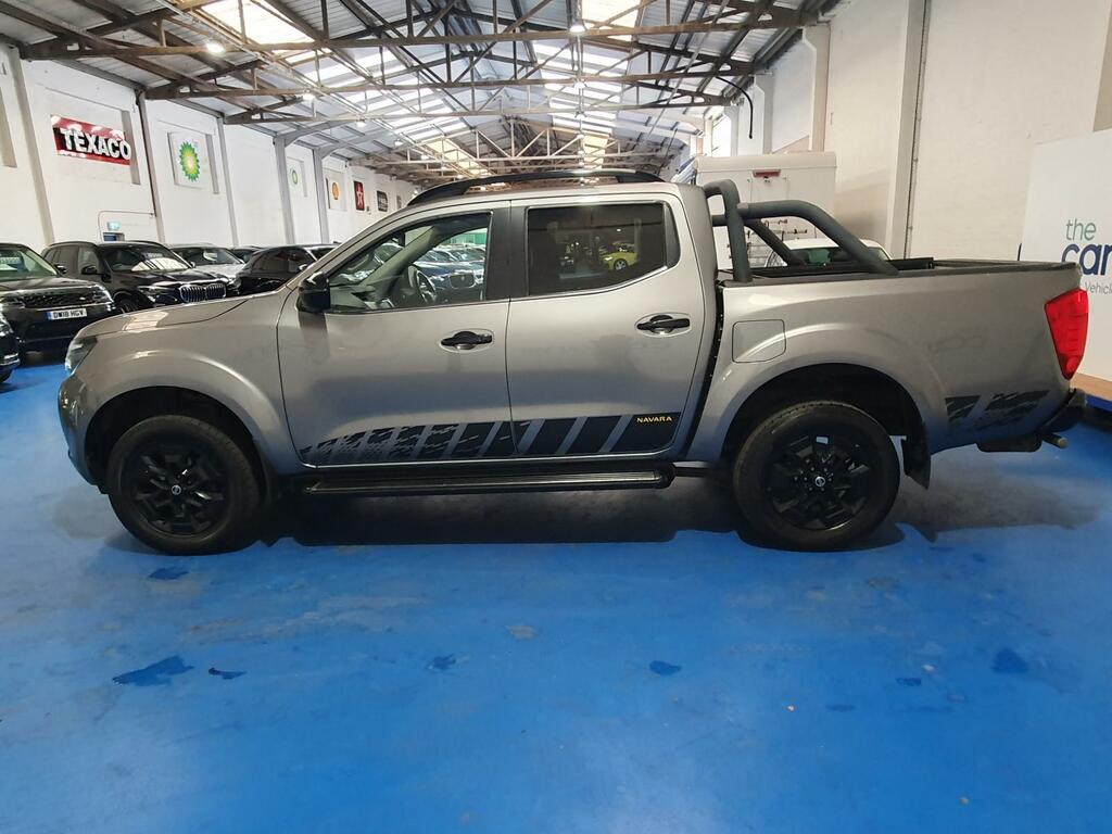 Nissan Navara Pickup #6