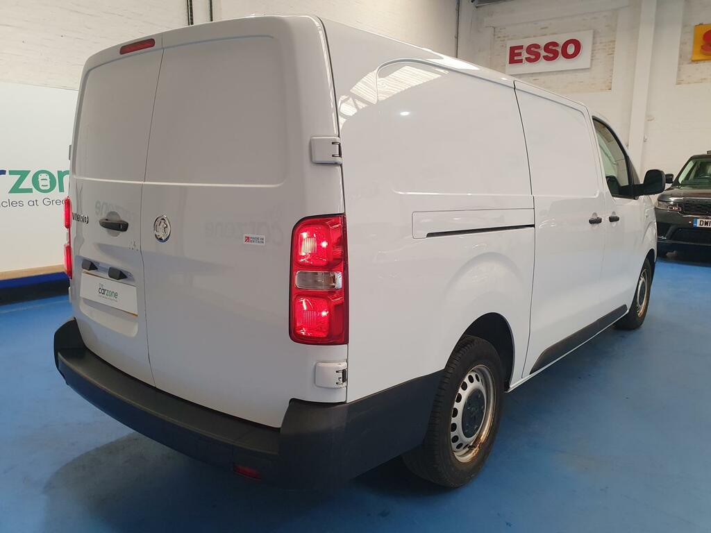 Vauxhall Vivaro Mpv #3