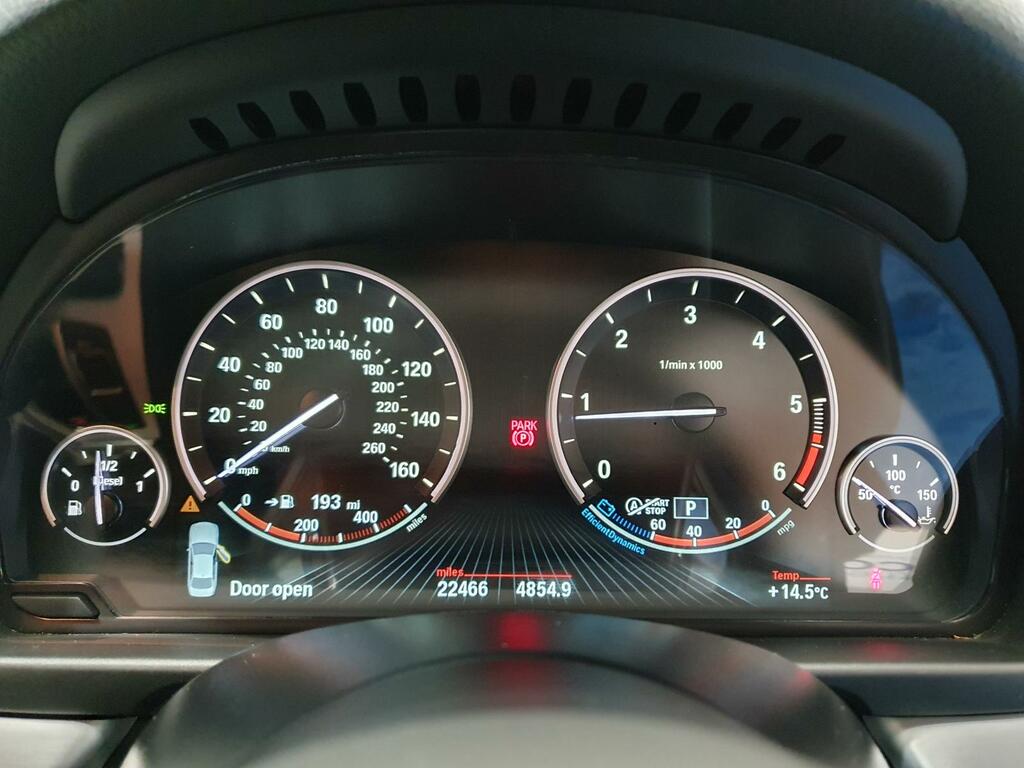 BMW 5 Series Black #10