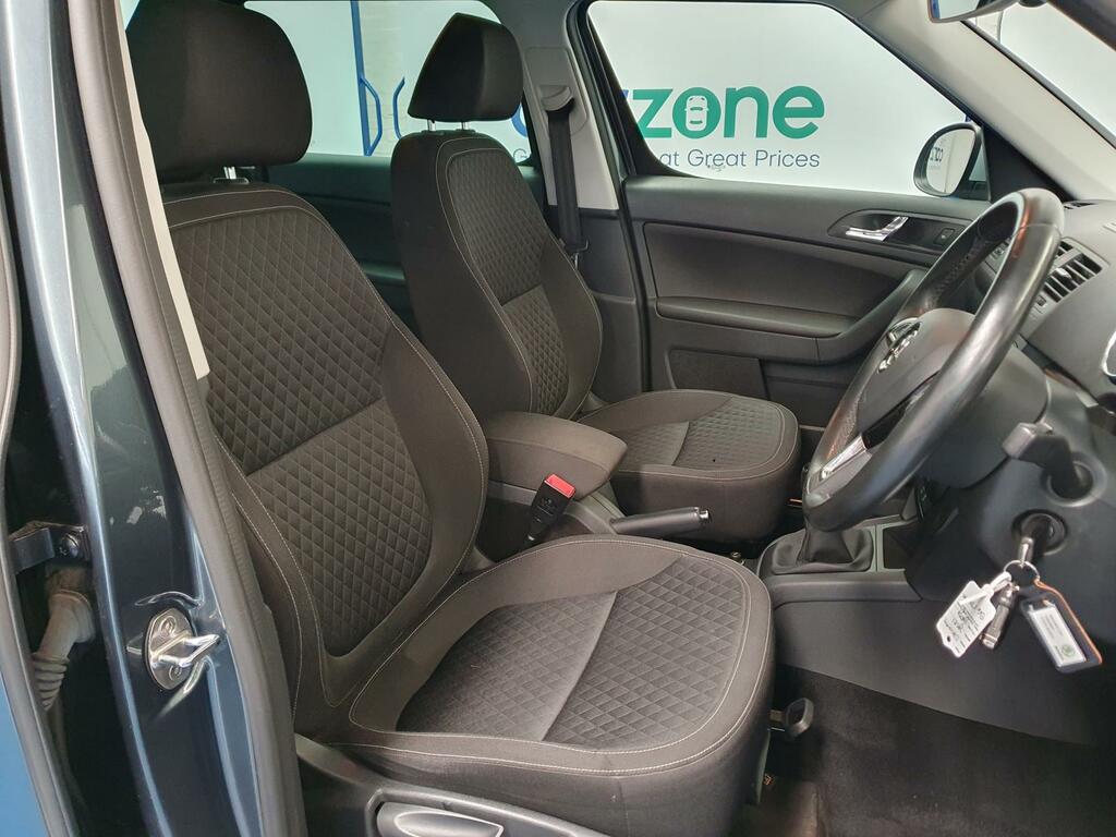 Skoda Yeti Hatchback Blue #9
