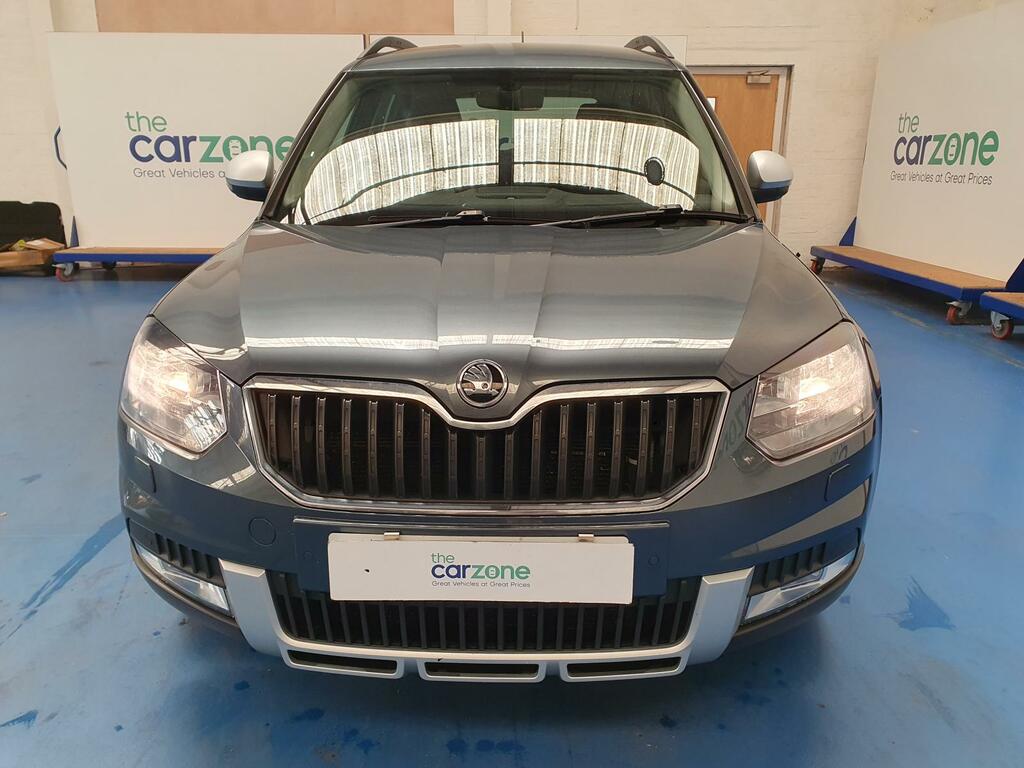 Skoda Yeti Hatchback Blue #8