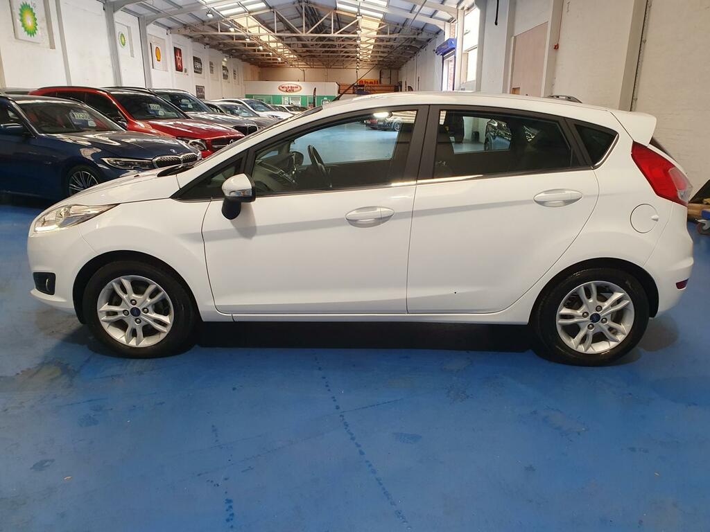 Ford Fiesta Hatchback SF16XON #6