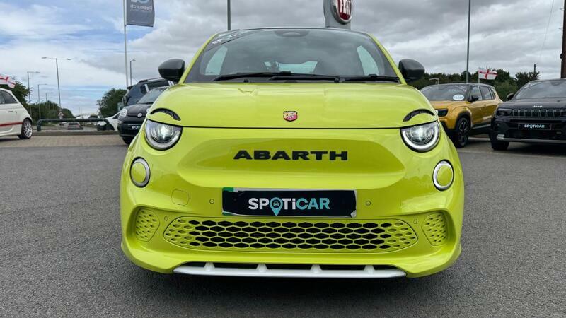 Abarth 500 42Kwh Scorpionissima Hatchback Green #2