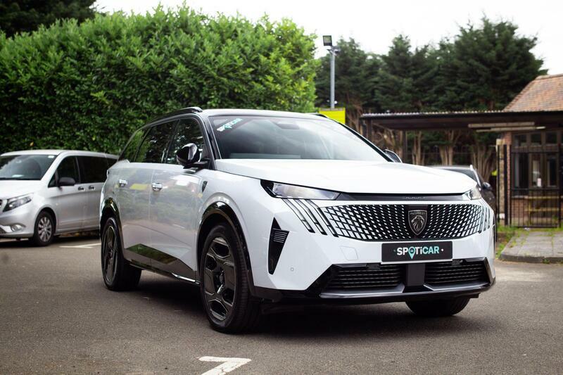 Peugeot 5008 73Kwh Gt Suv 210 Ps White