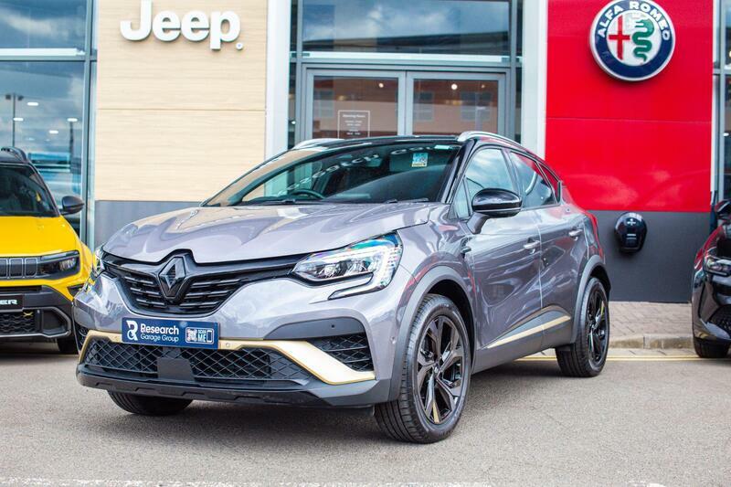 Renault Captur 1.6 E-tech E-tech Engineered Bose Edition Eur EN73XDW Black #3