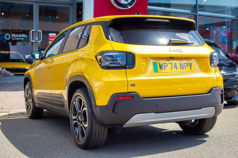 Jeep Avenger 54Kwh E-summit WP74NPY Yellow #4