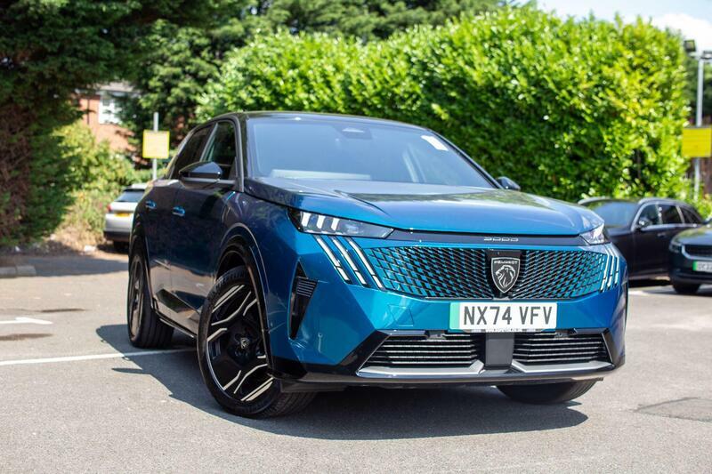 Peugeot 3008 73Kwh Gt Suv 210 Ps Blue