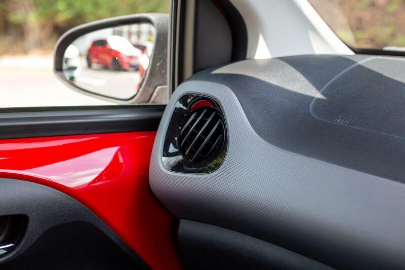 Peugeot 108 Active Black #24