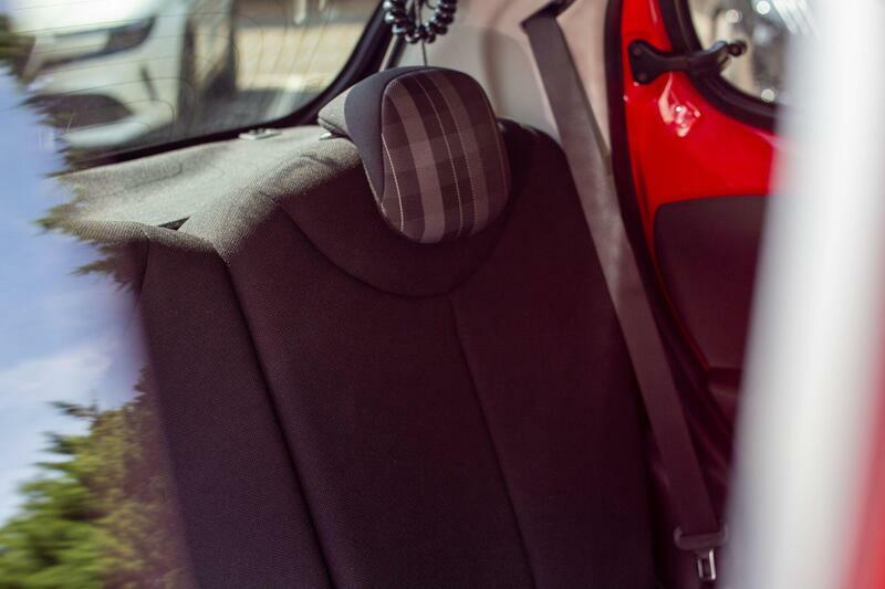 Peugeot 108 Active Black #32