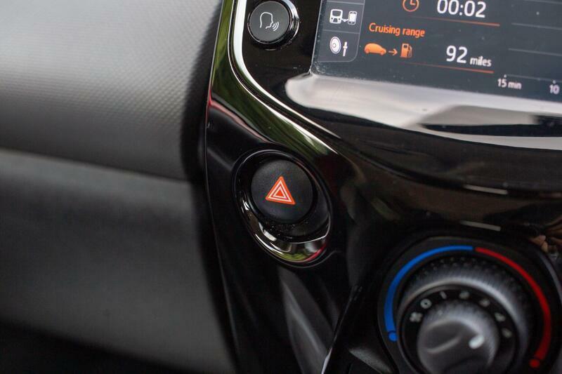 Peugeot 108 Active Black #25