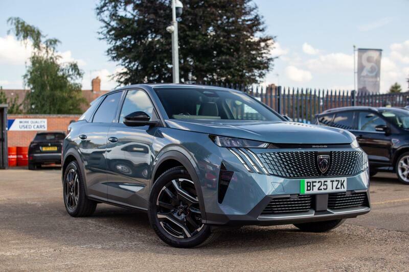 Peugeot 3008 73Kwh Allure Suv 210 Ps Blue