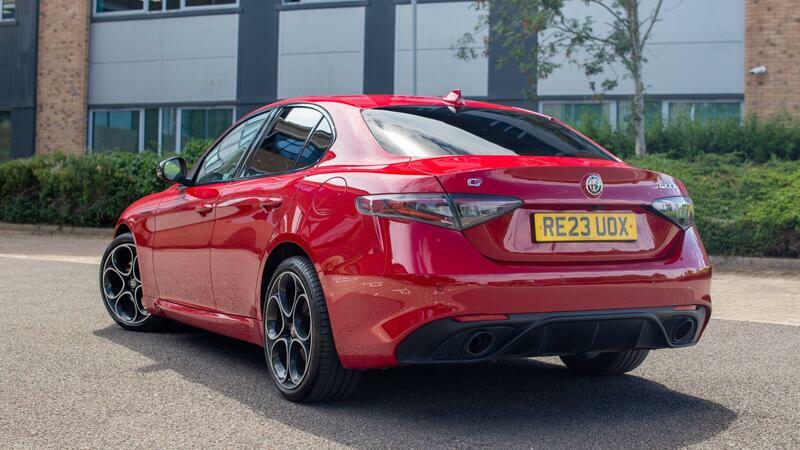Alfa Romeo Giulia 2.0T Competizione Euro 6 Ss Red #4