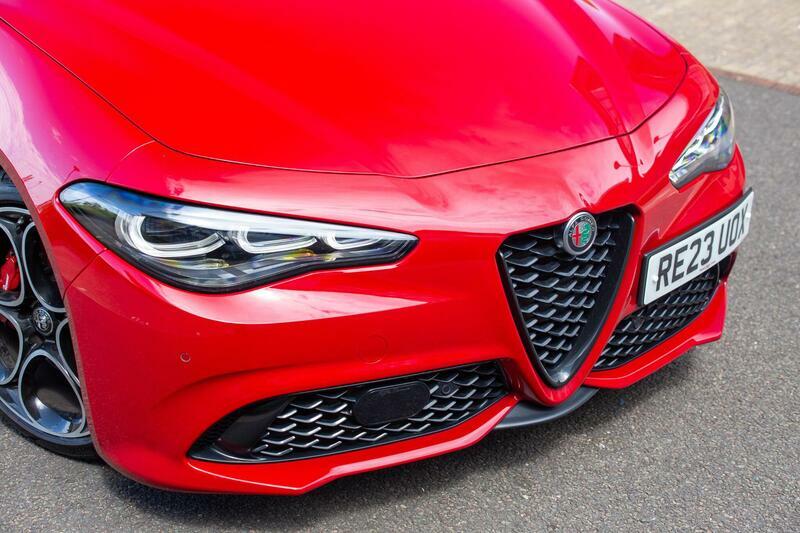 Alfa Romeo Giulia 2.0 Turbo Veloce Red #34