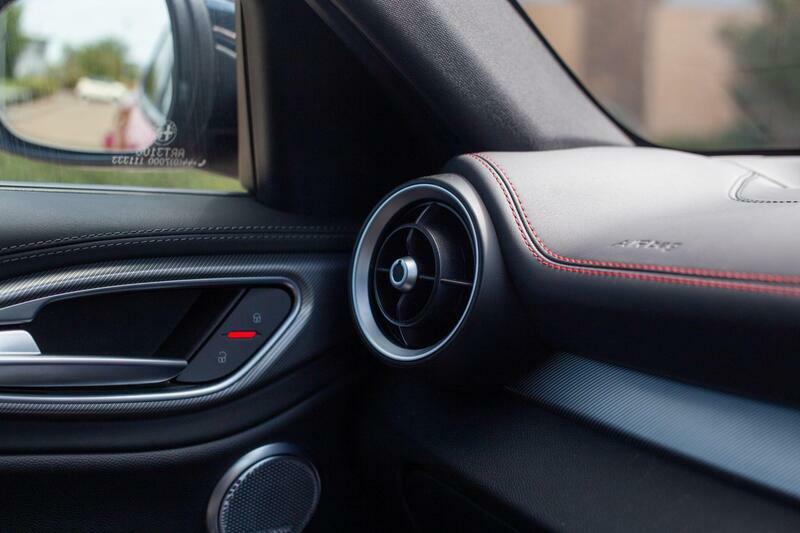 Alfa Romeo Giulia 2.0 Turbo Veloce Red #7