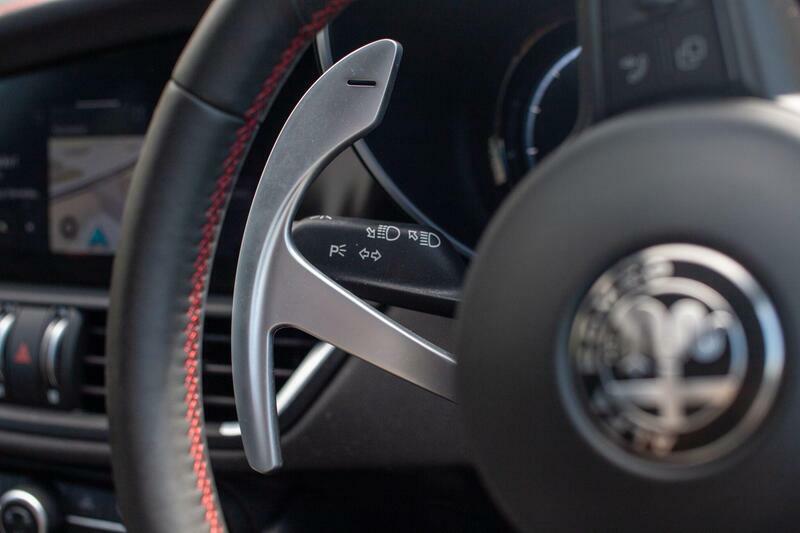 Alfa Romeo Giulia 2.0 Turbo Veloce Red #31