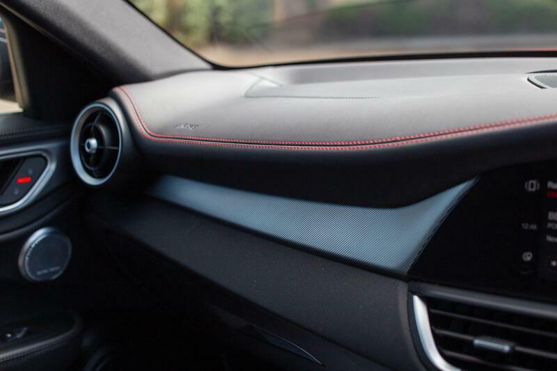 Alfa Romeo Giulia 2.0 Turbo Veloce Red #8