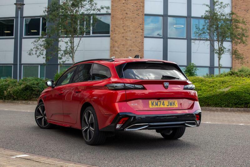 Peugeot 308 SW 1.5 Bluehdi Gt Estate Eat Euro 6 Ss Red #4