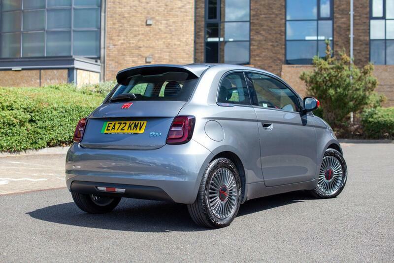 Fiat 500E 42Kwh Red Hatchback 118 Ps Grey #4