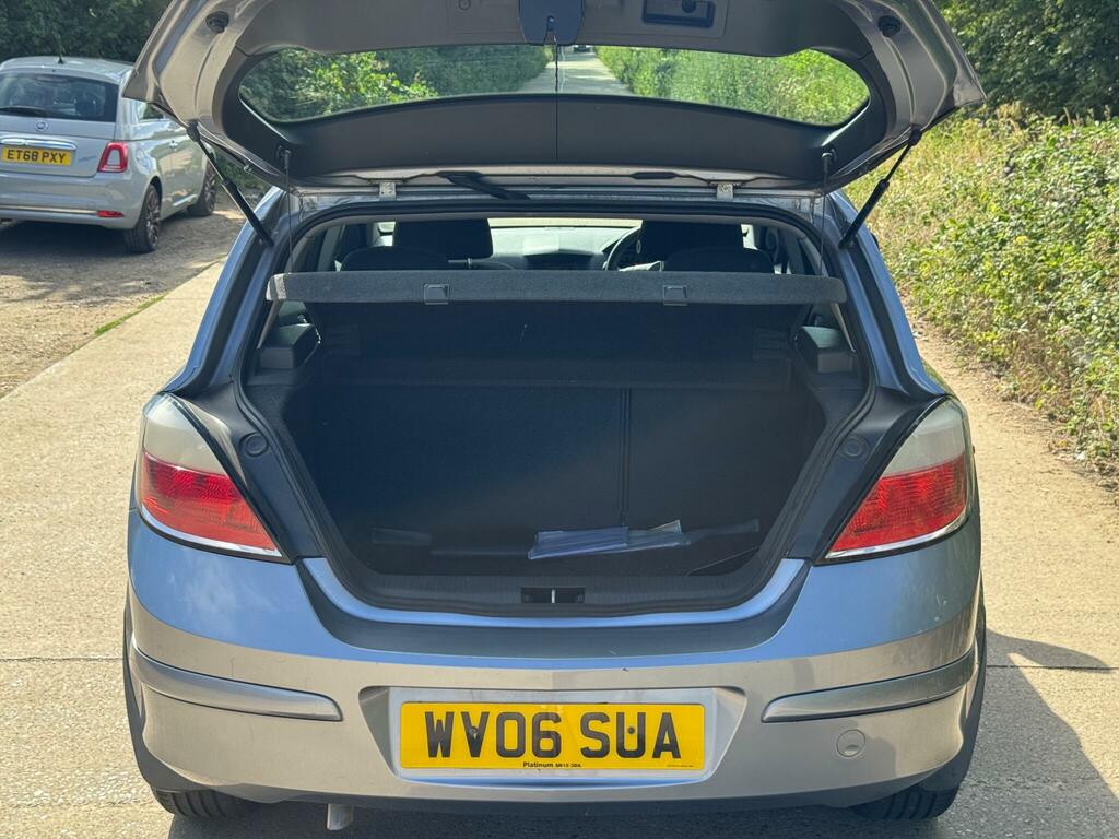 Vauxhall Astra   #20