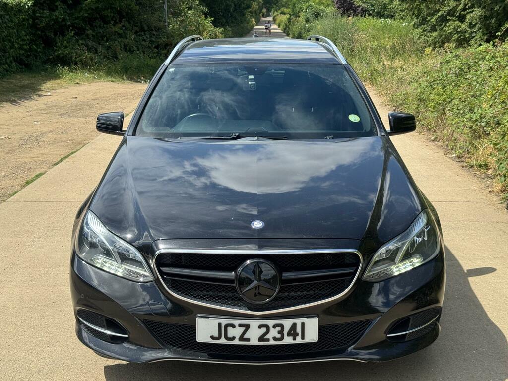 Mercedes-Benz E Class Se Black #2