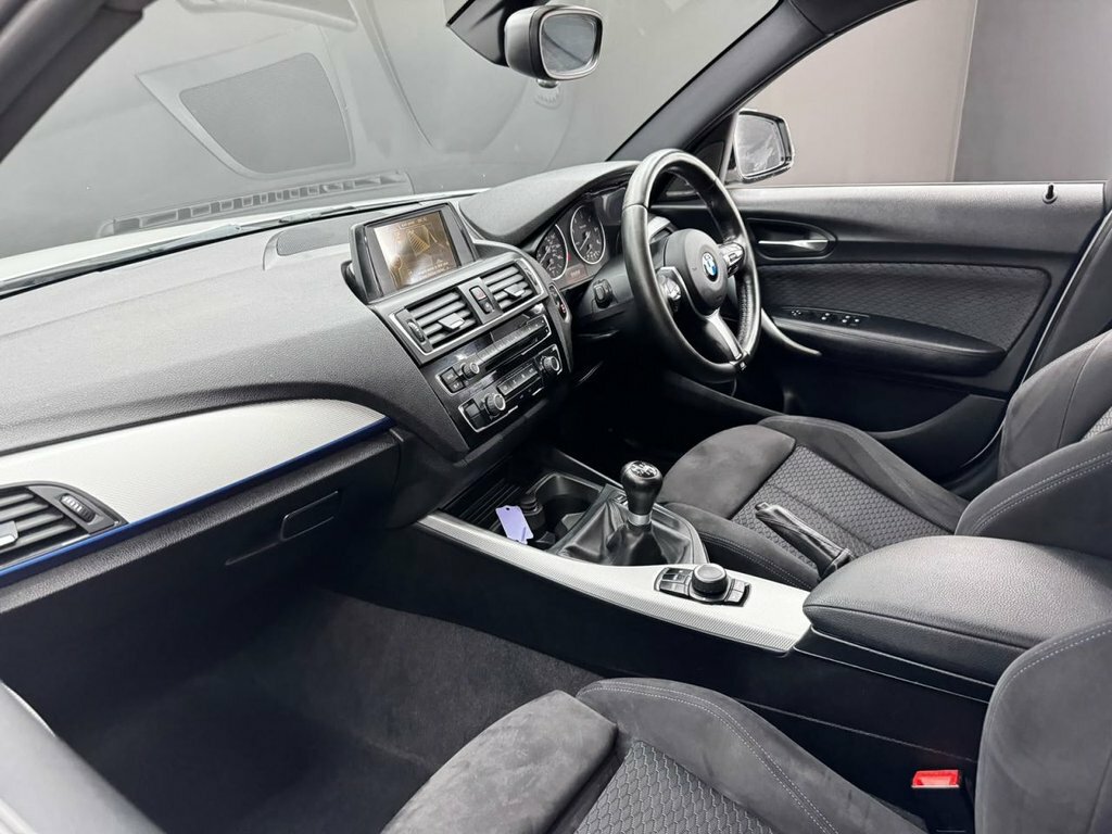BMW 1 Series M135i Step Black #27
