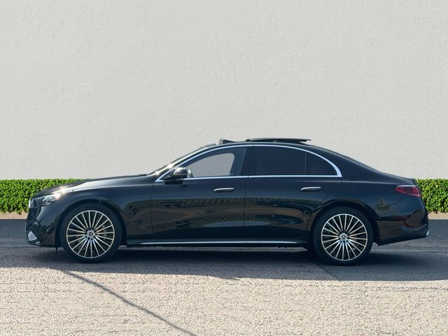 Mercedes-Benz E Class 2.0 E300e 25.4Kwh Amg Line Premium Plus Saloon 4 KN74HEV Black #4