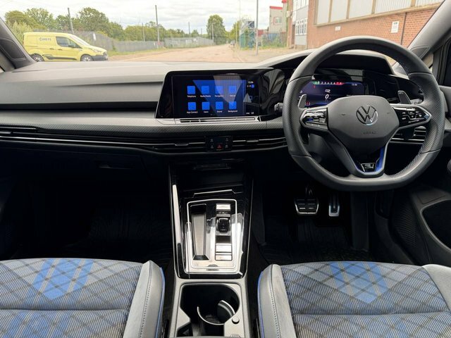 Volkswagen Golf 8 R-line 1.5 Etsi 150Ps 7-Speed Dsg Grey #27