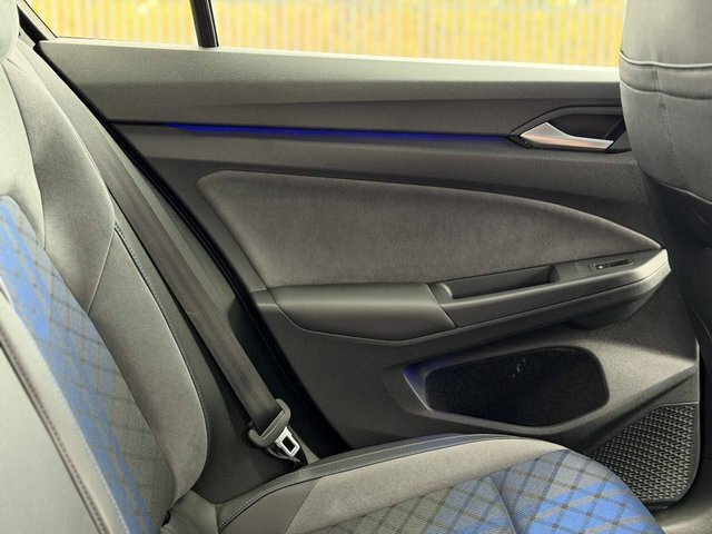Volkswagen Golf 8 R-line 1.5 Etsi 150Ps 7-Speed Dsg Grey #17