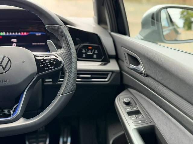 Volkswagen Golf 8 R-line 1.5 Etsi 150Ps 7-Speed Dsg Grey #32