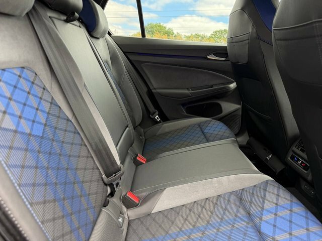 Volkswagen Golf 8 R-line 1.5 Etsi 150Ps 7-Speed Dsg Grey #18