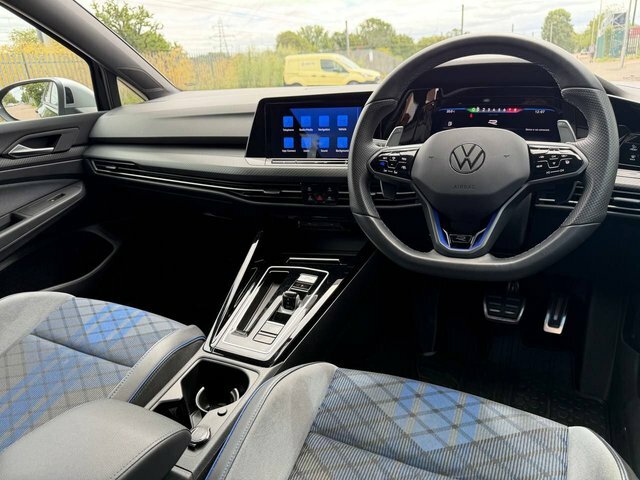 Volkswagen Golf 8 R-line 1.5 Etsi 150Ps 7-Speed Dsg Grey #33